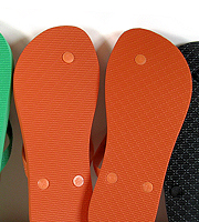 Child flip flops