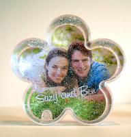 Flower photo globe with silver glitter