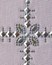 Cross nailhead and rhinestud design (pack of 20)